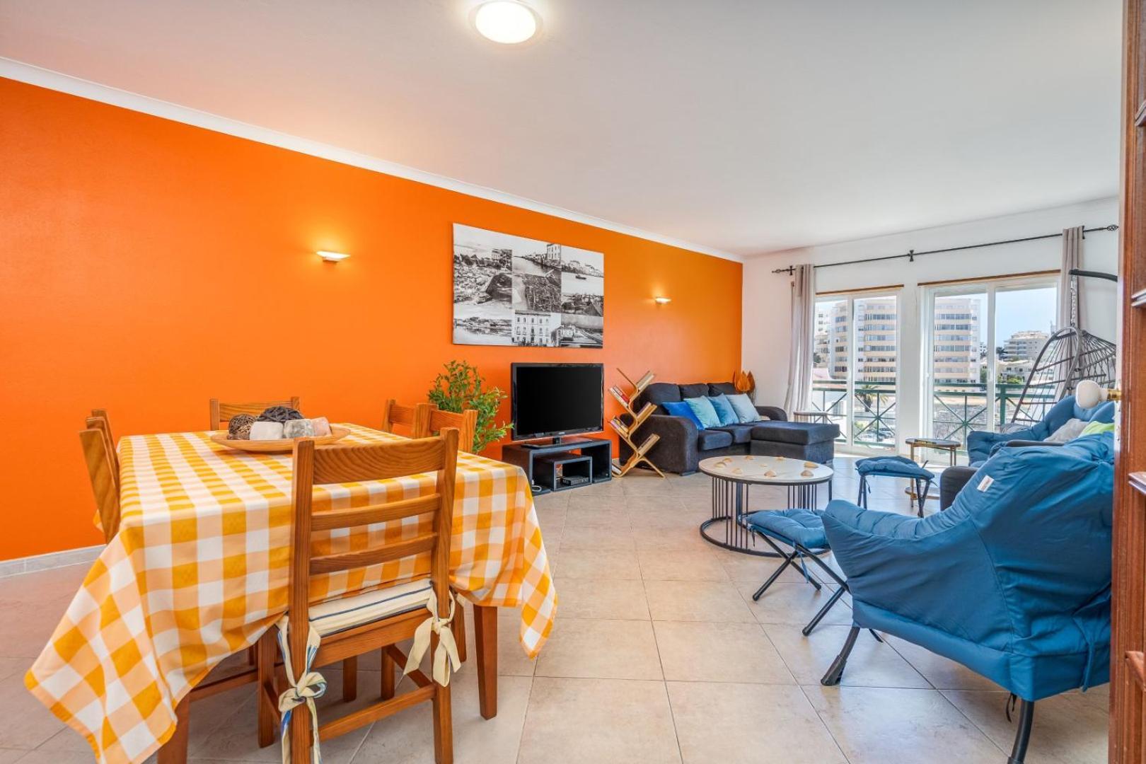 Two Bedroom Apartment - 110M2, Ac, Terrace, Wi-Fi Lagos Buitenkant foto