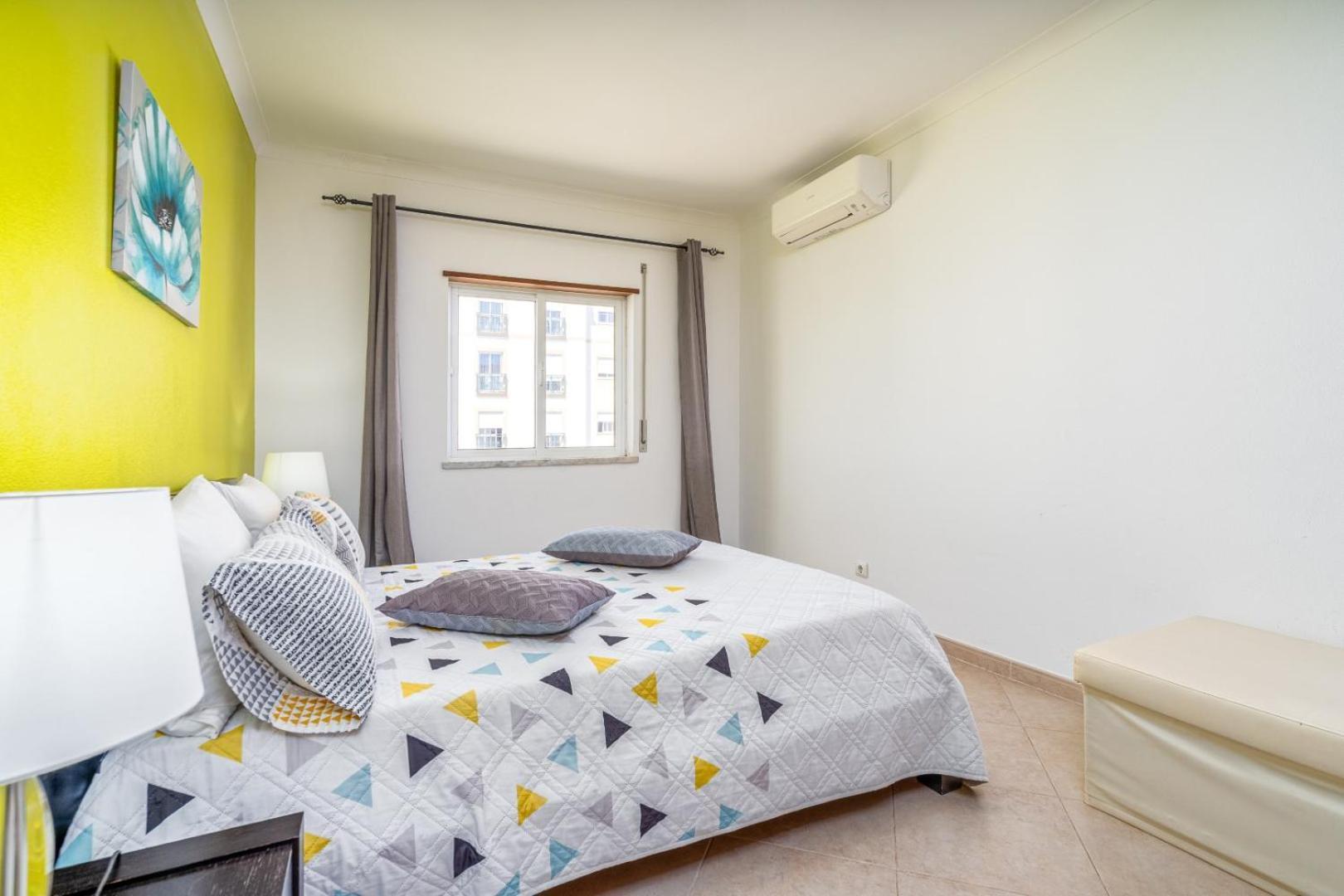 Two Bedroom Apartment - 110M2, Ac, Terrace, Wi-Fi Lagos Buitenkant foto